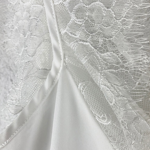 MAGNOLIA | 🤍 White Lace Trim Sheer Sleeveless V-Neck Sexy Blouse Tank Top - Picture 4 of 7